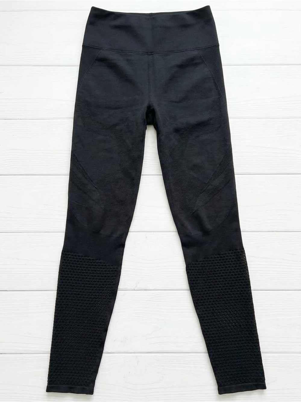 Fabletics Black High-Waisted Seamless Mesh Workout Leggings Women's Size S EUC